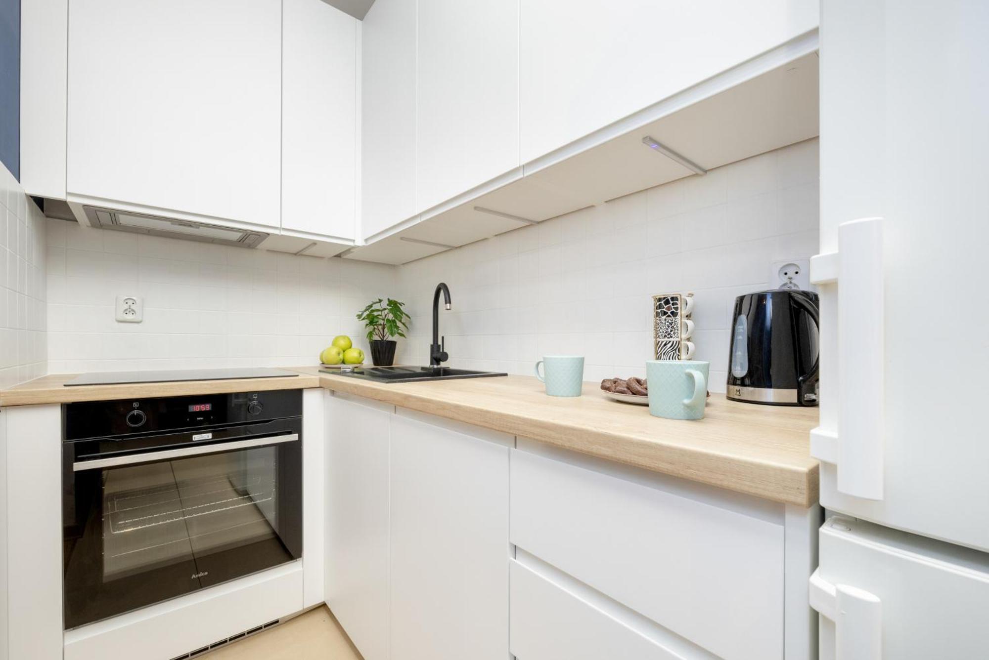 Bukowinska Apartment With Balcony And Parking And Swimming Pool By Noclegi Renters Варшава Екстериор снимка